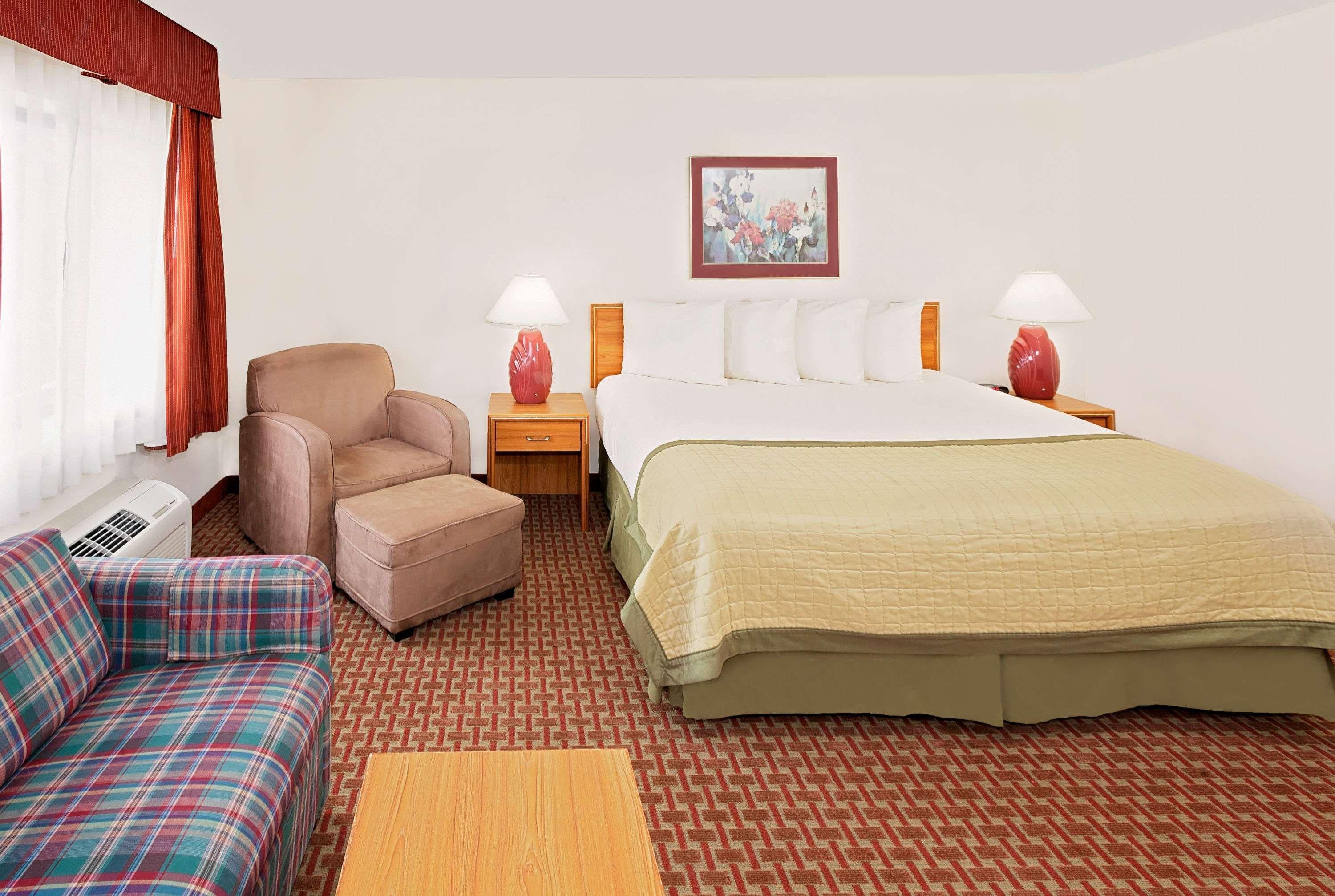 Baymont By Wyndham St. Joseph/Stevensville Bagian luar foto