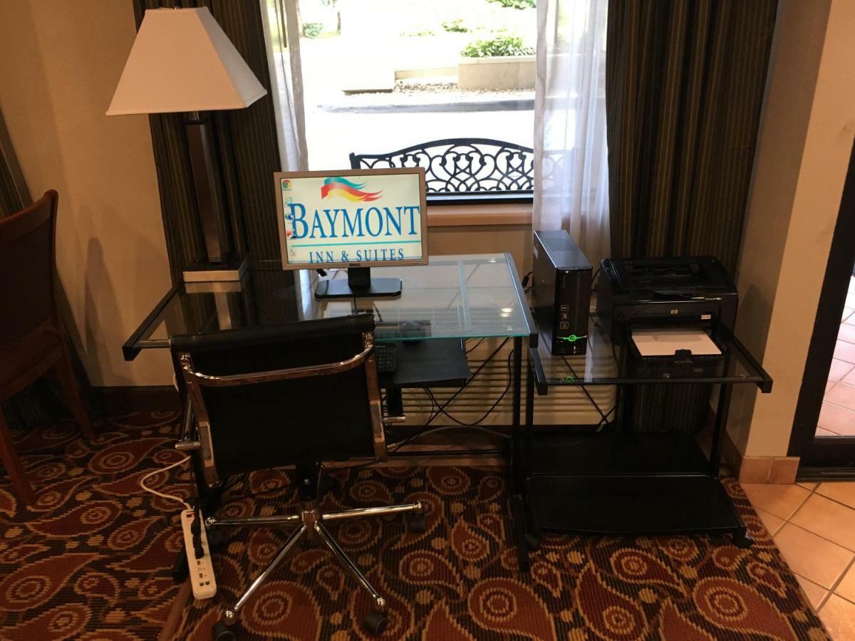 Baymont By Wyndham St. Joseph/Stevensville Bagian luar foto