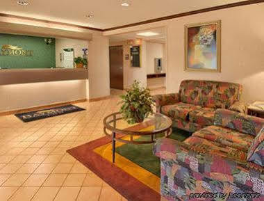 Baymont By Wyndham St. Joseph/Stevensville Bagian luar foto